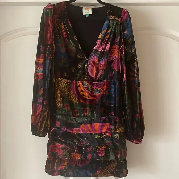 farm rio velvet mini dress Black Velvet Arabesque Mini Wrap Dress